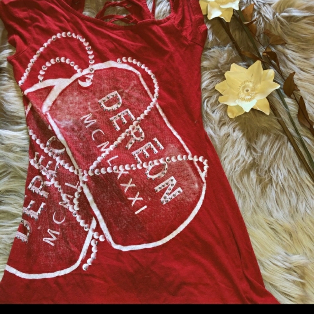 House of Dereon Red Top